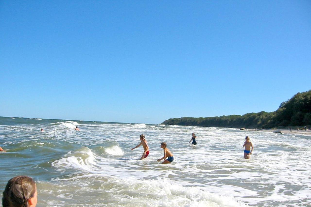 Strandnah Mit Terrasse, Gratis Nutzung Vom Ahoi Erlebnisbad Und Sauna In Sellin - Strandhaus Moenchgut Fewo06 Лоббе Екстер'єр фото